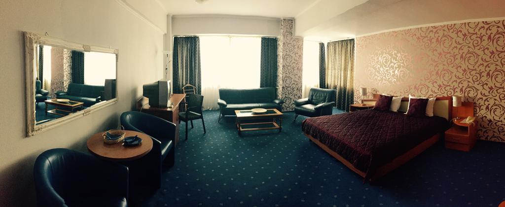 Hotel Millenium Constanţa Extérieur photo