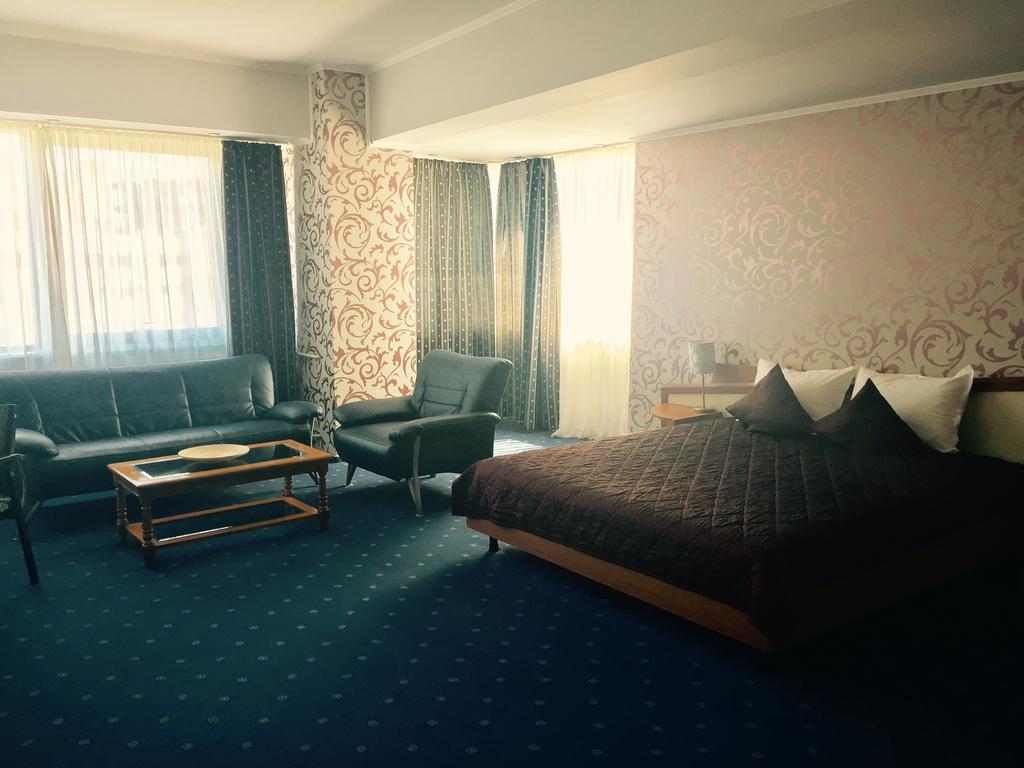 Hotel Millenium Constanţa Extérieur photo